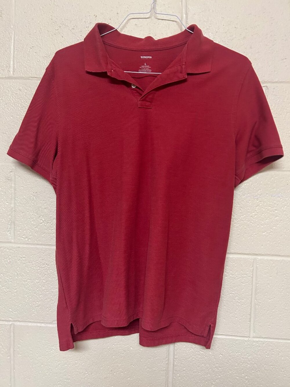 Men's red polo size L